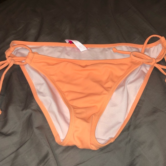 NWOT Victoria Secret Bikini Bottoms - Picture 1 of 2